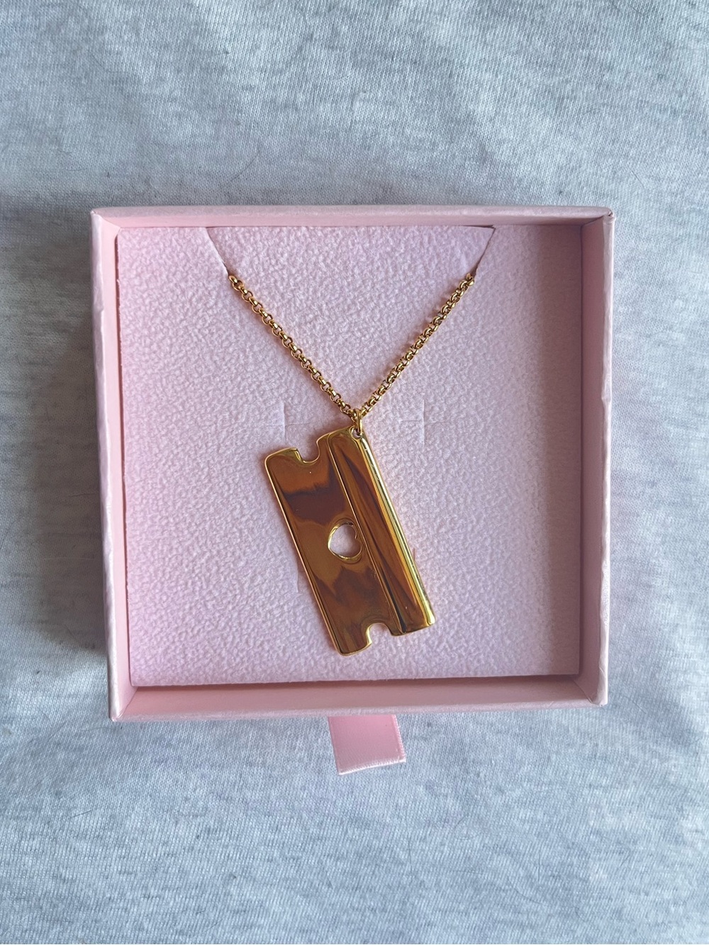 NWOT Candy Corpse Razor Blade Necklace